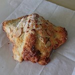 Kona Coffee Purveyors | b. patisserie - クイニーアマン(2018.09)