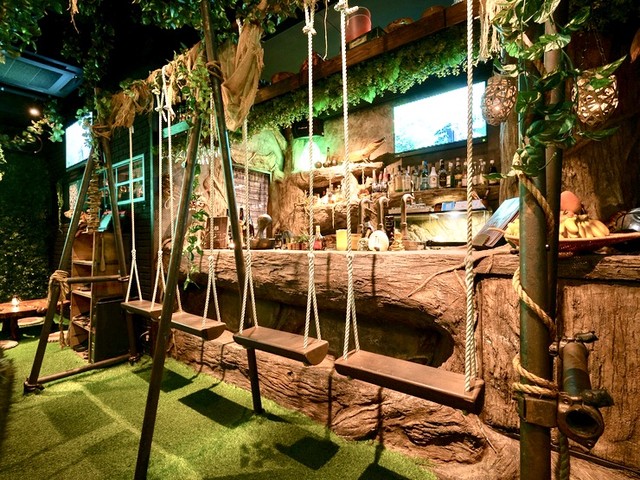 さかなテーブル 座席 : jungle dining＆bar WOOD （【旧店名】KENZO） - 心斎橋