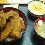 小川家 - 「ロースカツ丼」特盛り（￥６５０）のＡセット（＋￥１２０）