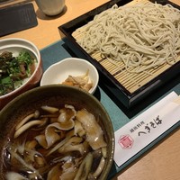 新潟名物 布のり蕎麦とおいしい酒菜 きなせや. 赤坂割烹店 - きのこと豚バラ肉温つけ汁そば