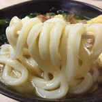 誠うどん - 麺もボリュームあり✌