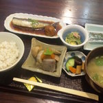 魚山亭 - イワシの梅干し煮定食