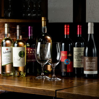 20種類のワインが楽しめるイタリアンバル。飲み放題プランも◎
