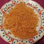 かながわ屋 - 超ちぢれ麺を蒸して焼いたあんかけ焼そば用の麺