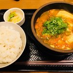 カルビ丼とスン豆腐専門店 韓丼 - スン豆腐定食(海鮮)税込730円はお値打ち！！