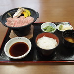 michinoekihiyoshikisokomakougen - 新　銘撰木曽牛定食（陶板焼き）A4，Ａ5級肩ロース使用　1950円