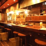 とりぼん - 焼き場を目の前にしたカウンター席