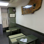 Taiyaki Wakaba - 店内。イートインスペース。