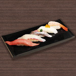 Colorful five-piece nigiri