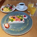 Furutoshi - 野菜ビュッフェ+パンかご飯セットの代々木の名店【365日】杉窪章匤氏監修のフルーツサンド