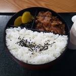 鶴丸 - あっ、ご飯と生姜焼き