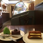 Patisserie Ravi,e relier - 