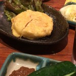 Yamabuki - もろきゅうにカマンベールチーズ揚げ
