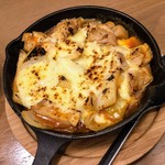 むぎとオリーブ さいたま新都心店　「ジューシーチーズダッカルビ」734円