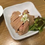 むぎとオリーブ さいたま新都心店　「白レバーの赤酒漬け」518円