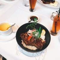 37 Steakhouse & Bar - 