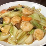 やきそば中華 龍 - エビ餡掛け焼きそば
