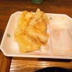 十割そば 東京バッソ - とり天。塩をつけて食べると(^^)d