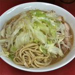 ラーメン二郎 - ①ラーメン（野菜・ニンニク￥650）