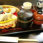 つきじ植むら - 花かご　1,000円