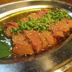 串カツ　ほおかむり - 角の立った新鮮なとり肝刺身¥600