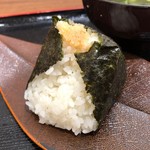 おむすび権米衛 - 明太子 180円。