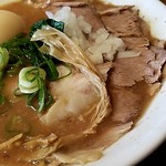 豚骨中華そば がんたれ - 特製濃厚中華③