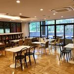 Porcupine - 様々な椅子が並びます