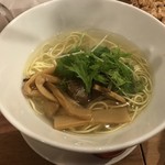 まぜる  - 淡麗魚介塩ラーメン（780円）