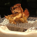 茶禅華 - 叉焼大蝦：赤座海老の叉焼ダレの炭火焼き。赤座海老はガーリックと岩塩とイタリアンパセリで食べたかった。じゃあイタ飯に行けよ！その通りですね