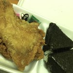 ヤムヤム - おにぎり＋レッグ弁当