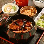 肉食家さんのハンバーグ にくきゅうグリル - 