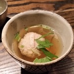 焼き鳥 とりら - つくね（スープ）。