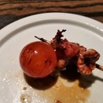 焼き鳥 とりら - ちょうちん。「一口で召し上がり下さい」とのこと。口の中でとろけます。