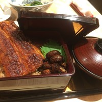 鰻う おか冨士 - なかなかのビジュアルです(^o^)