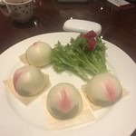 萬珍樓 - 桃饅頭