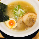 泡系しおとんこつラーメン べらしお - 