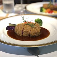 洋食 つばき - シャトーブリアンビーフカツ