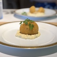 洋食 つばき - 北海道毛蟹クリームコロッケ