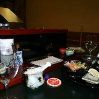 天一 本店 - 銀座本店お座敷カウンターで天ぷらをシャブリとともに