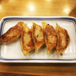 リンガーハット - 餃子５個：２４０円