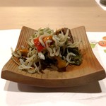 うを徳 - 余市 鮟肝 燻製 + じゃこ + 万願寺唐辛子 山椒炊き