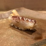 うを徳 - 魳 昆布締め（握り）