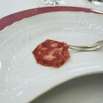 ペレグリーノ - ほんの少しオーブンに入れて脂を融解させたサルーミ・クラテッロ