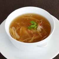 【蟹肉鱼翅羹】蟹肉フカヒレスープ
