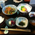活魚 なべしま - 日替わりランチ　牛肉野菜炒め