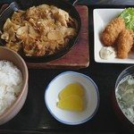 Kyarotto - 焼肉鉄板＆カキフライ定食
