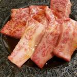 Yakiniku Horumon Bungo - 