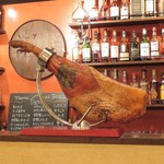 ワイン＆タパス PEQUE