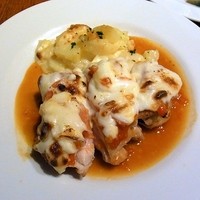 ビストロ ヴィヴィエンヌ - 若鶏モモ肉のソテートマトとベシャメルソース